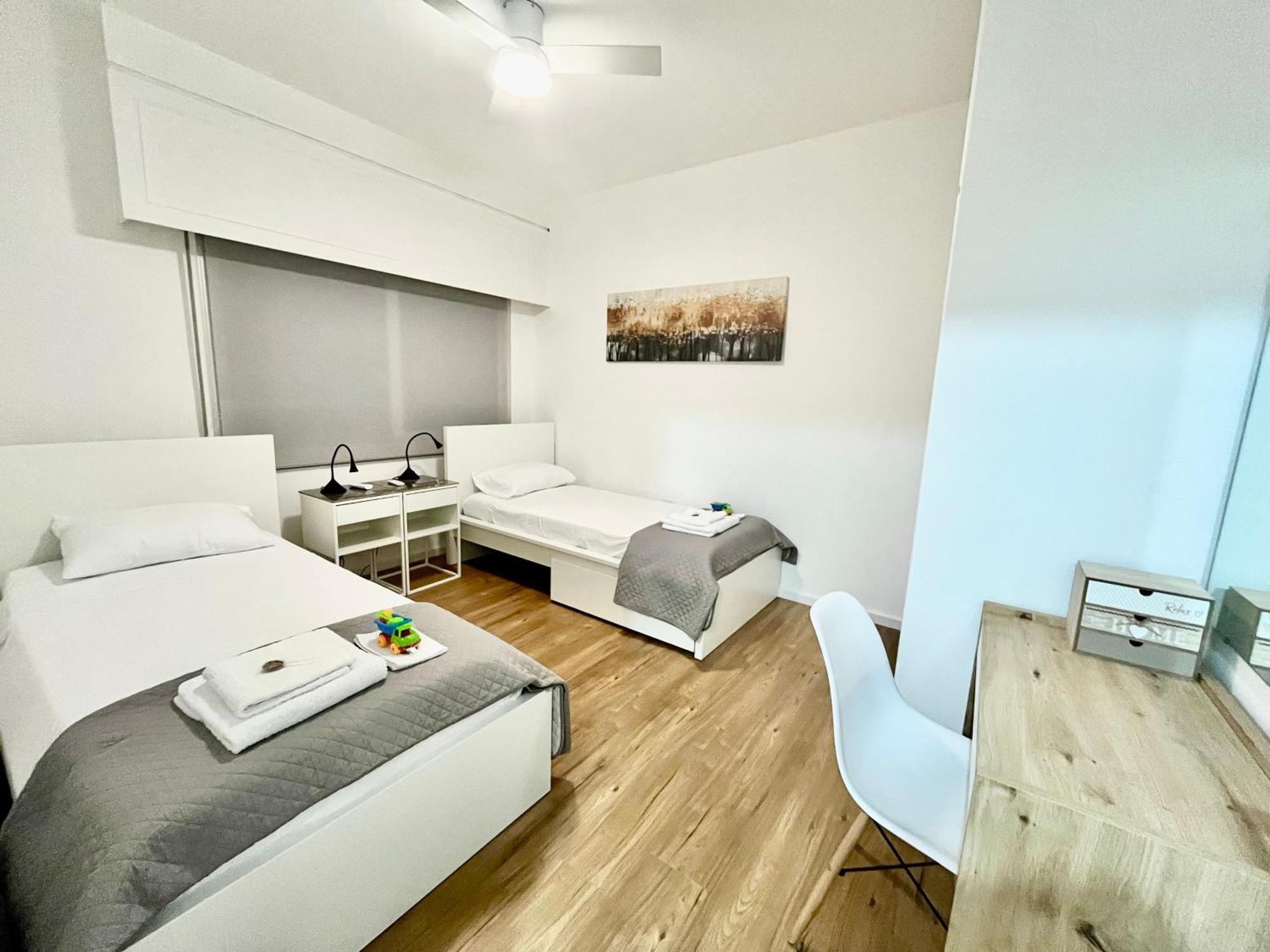 Modern Apartment Near Mckenzie Beach Ларнака Екстериор снимка