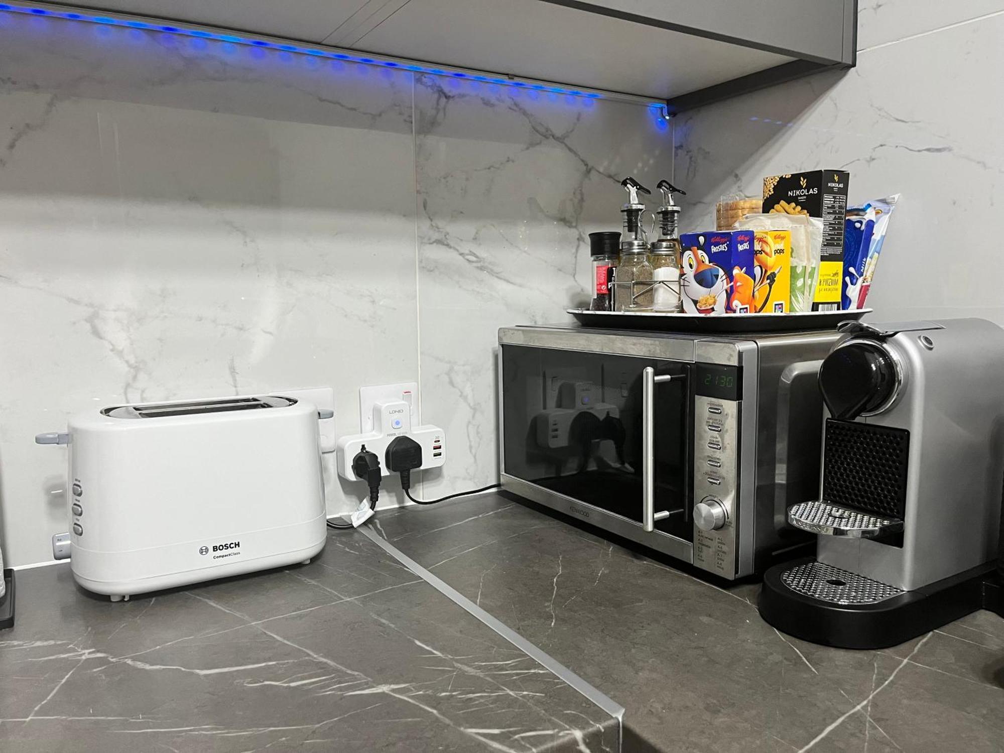 Modern Apartment Near Mckenzie Beach Ларнака Екстериор снимка
